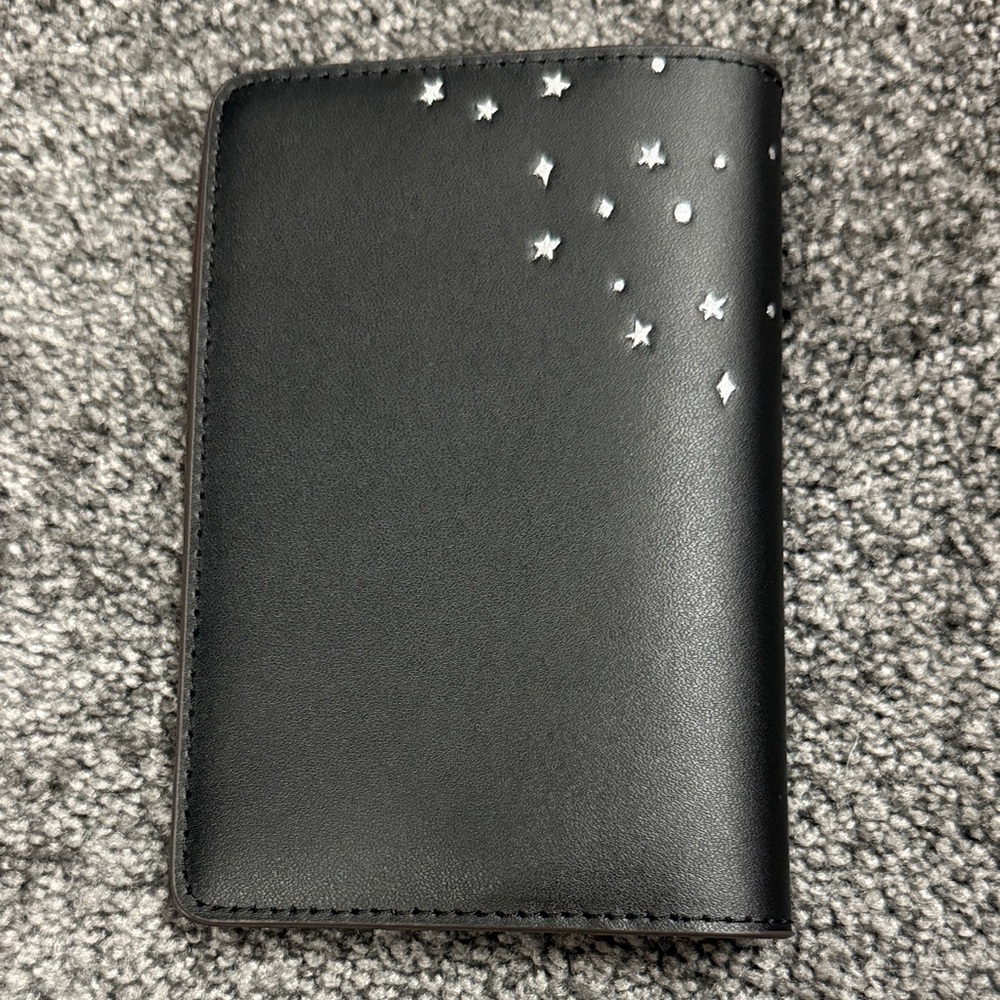 Kate Spade Bunny Passport Holder - Picture 2 of 3